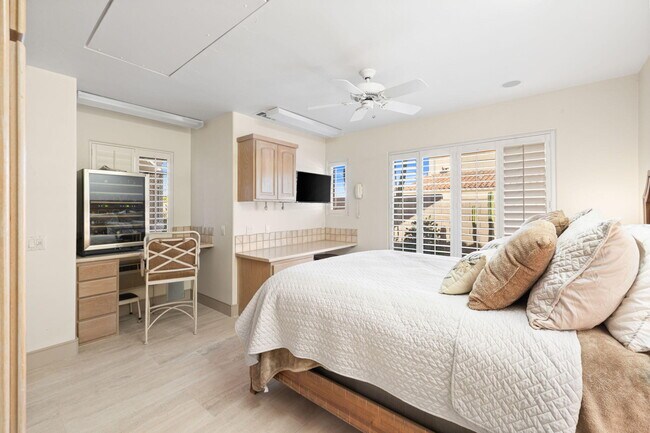 Building Photo - 73110 Calliandra St