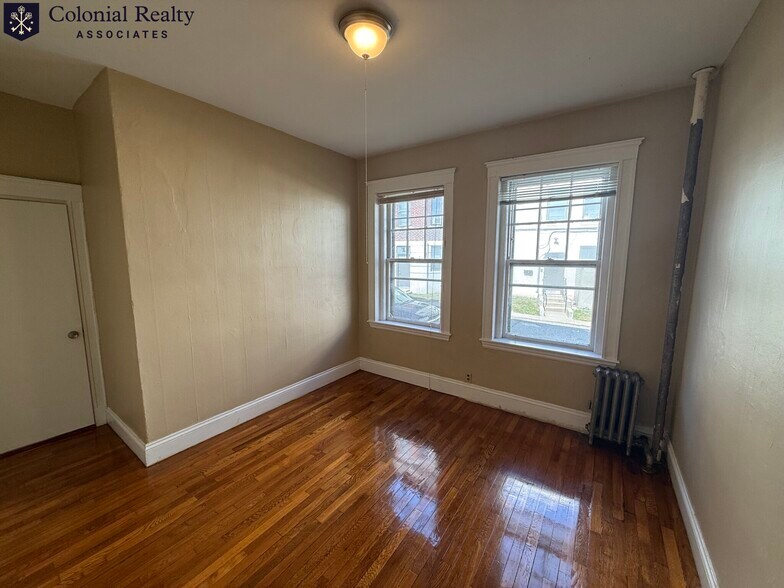 Building Photo - 319 Allston St