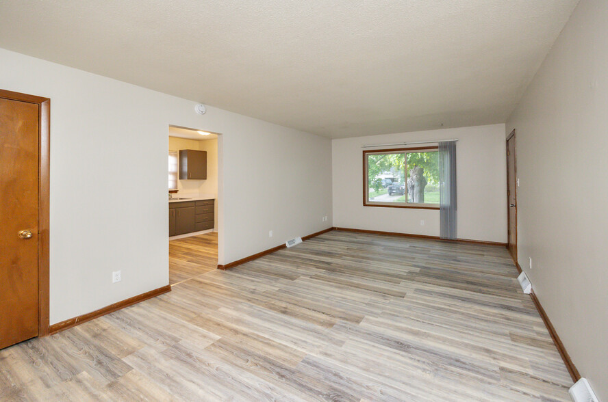 Building Photo - 4704 Valdez Dr