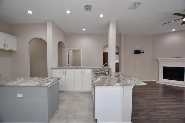 Building Photo - 2757 Cascade Cove Dr