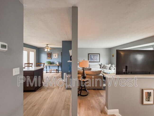 Building Photo - 4982 Aspen Shadow Ct