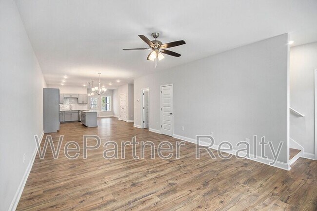 Building Photo - 138 Crestpoint Rd