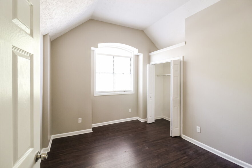 Building Photo - 671 Woodstone Rd