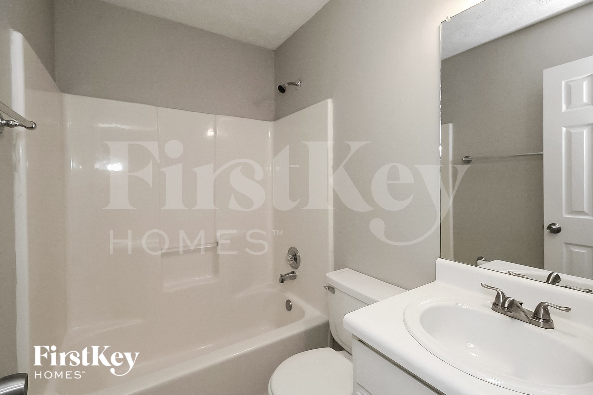 Building Photo - 9207 Fairway Ct