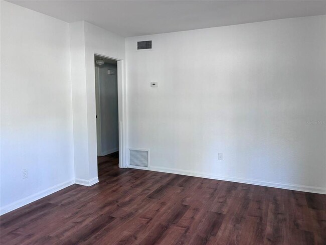 Building Photo - 2515 Formosa Ave