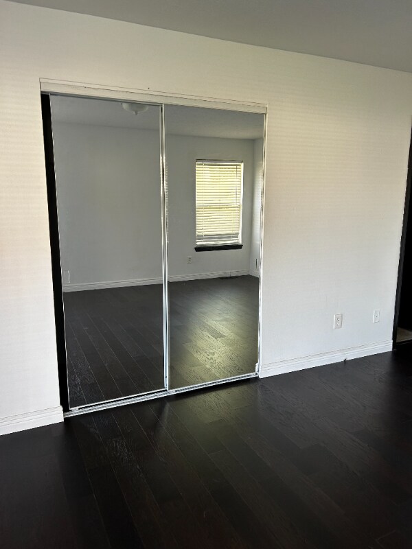 Building Photo - 4060 S Franklin Ave