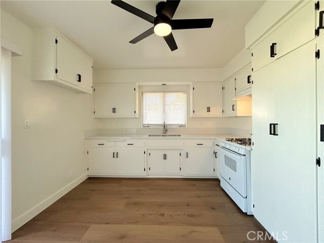 Building Photo - 534 Roosevelt Rd