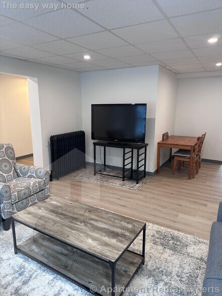 Building Photo - 301-303 Boston Ave Unit #2
