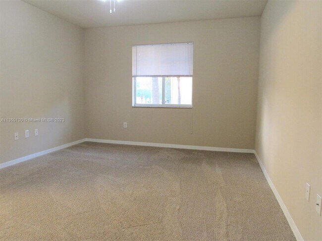 Building Photo - 6505 Emerald Dunes Dr