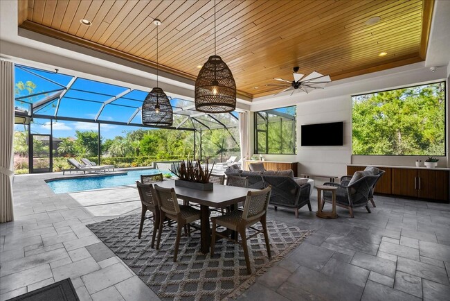 Building Photo - Private Estate Rental in The Concession