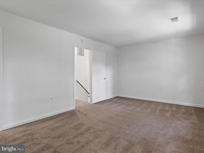 Building Photo - 5513 Ridgeton Hill Ct