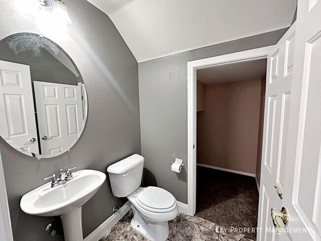Building Photo - 10076 Bright Charisma Ct