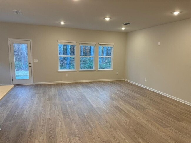 Building Photo - 277 Sequoia Ln