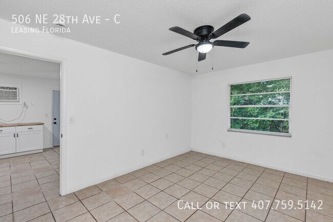 Building Photo - 506 NE 28th Ave