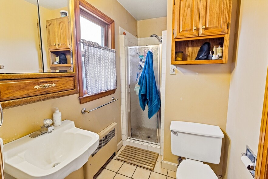 Building Photo - 1109 E Flint St