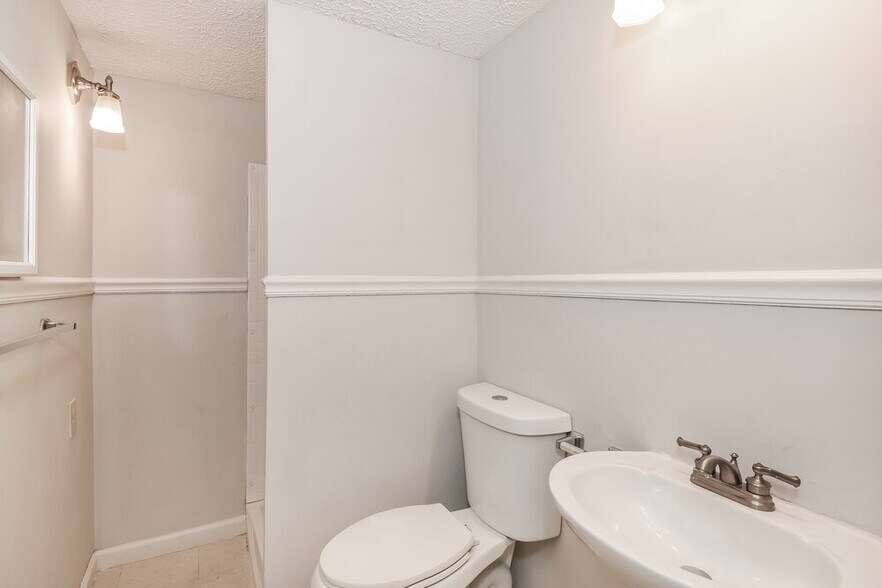 Building Photo - 4208 Morning Dew Dr