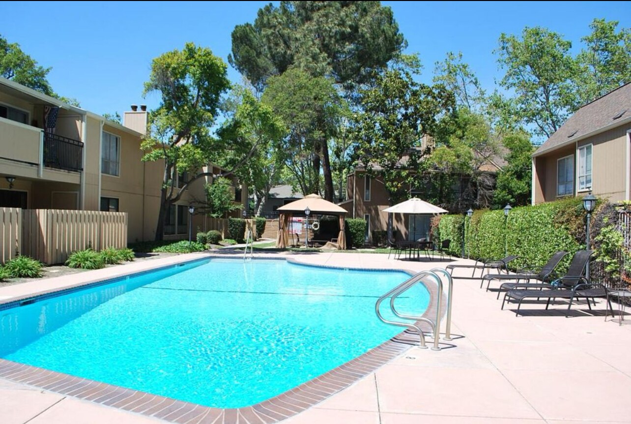 Building Photo - 8985 Alcosta Blvd