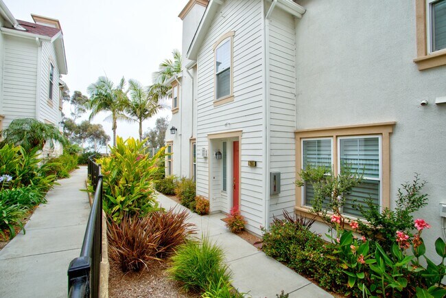 Building Photo - 825 Harbor Cliff Way, Unit 265