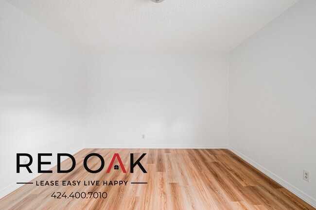 Building Photo - 1666 Lomita Blvd