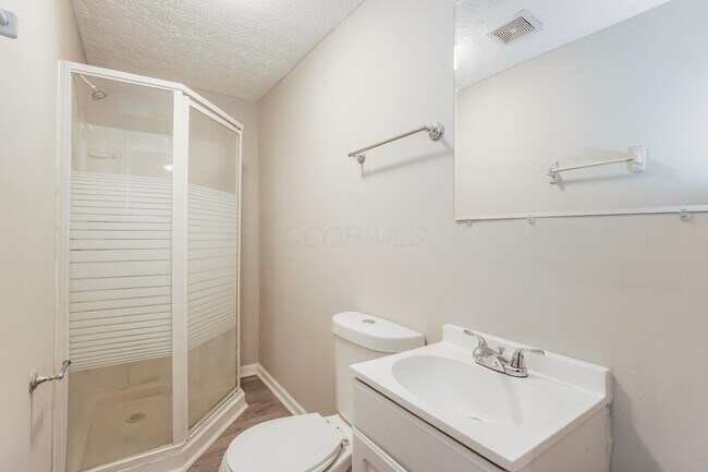 Building Photo - 6976 Endsleigh Dr