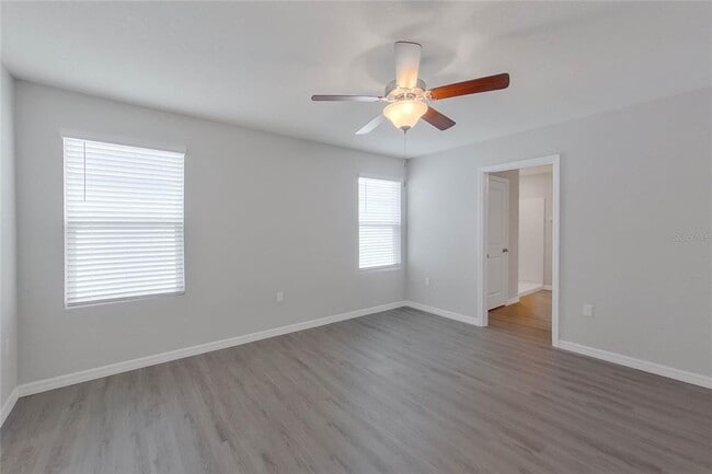 Building Photo - 8644 SW 44th Ct