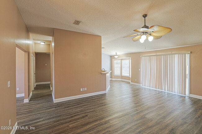 Building Photo - 3031 Five Oaks Ln