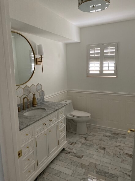 Building Photo - 8321 Rayford Dr