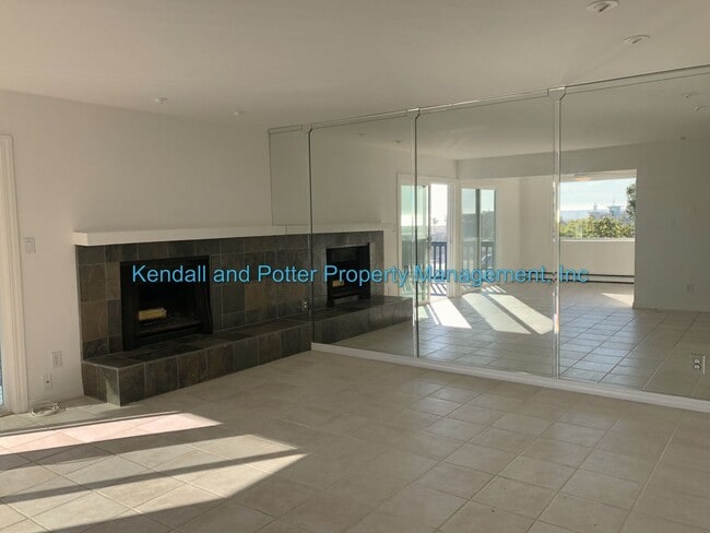 Building Photo - A Must See! Enchanting 2b/2ba with ocean v...