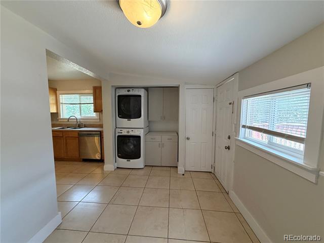 Building Photo - 1266 Osceola St