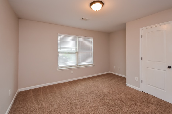 Building Photo - 935 Justice Dr