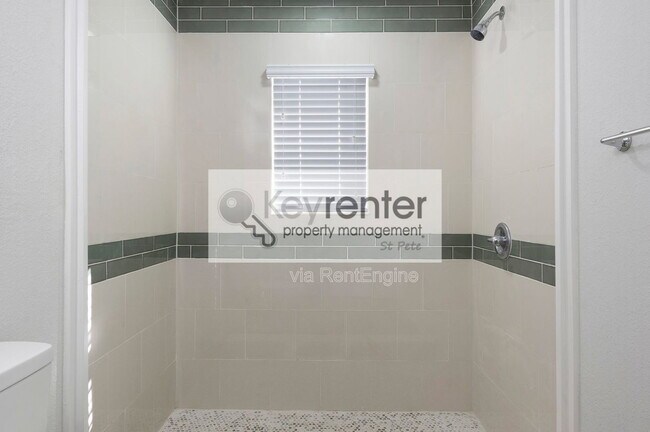 Building Photo - 454 21st St N