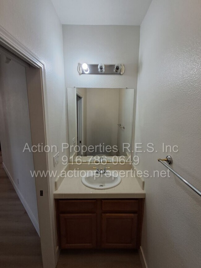 Building Photo - Action Properties R.E.S. Inc. Offering Beautiful Highland Park Single Story 3 Car, 4 Bedroom, Gar...