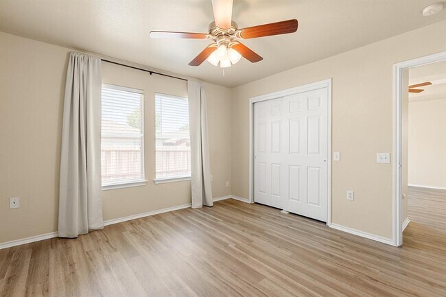 Building Photo - 7400 Cayenne Ln