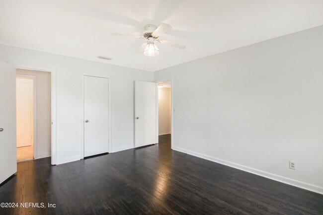 Building Photo - 6418 Terry Parker Dr N