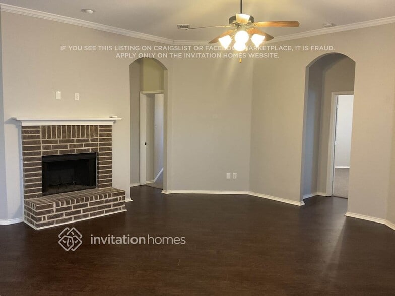 Building Photo - 1305 Raleigh Path