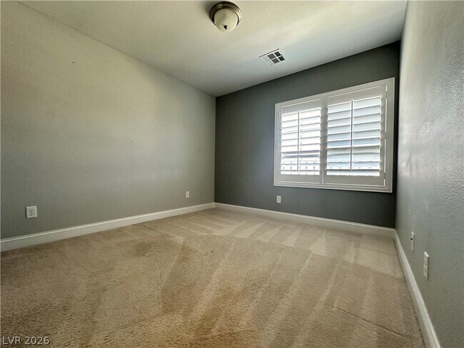 Building Photo - 5937 Gordon Creek Ave
