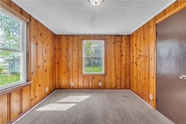Building Photo - 5461 Clement Ave
