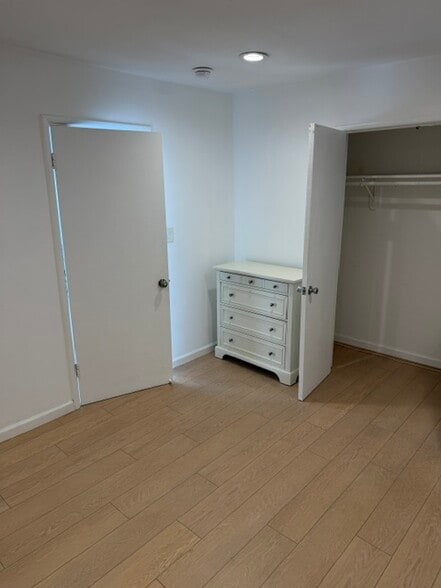 2nd Bedroom - capacity for 1 - 11 20th Ave