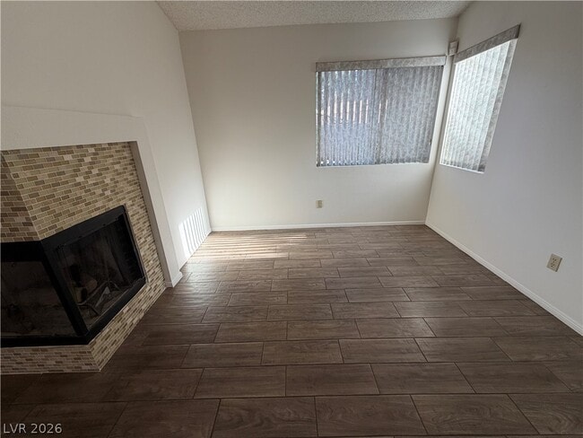 Building Photo - 2071 Angel Falls Dr