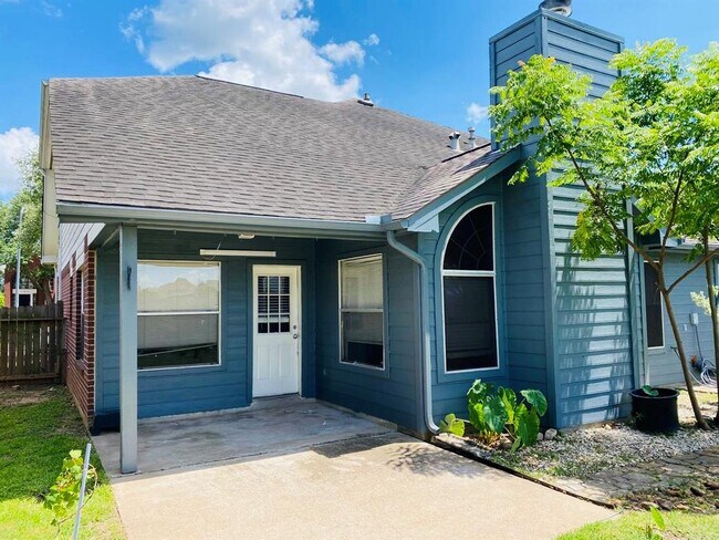 Building Photo - 23027 N Waterlily Dr