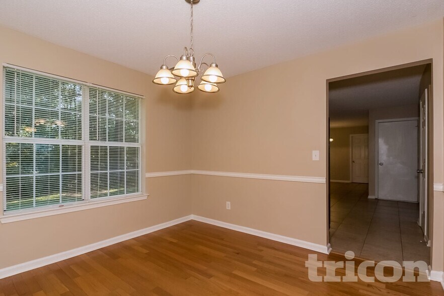 Building Photo - 217 Metoyer Dr