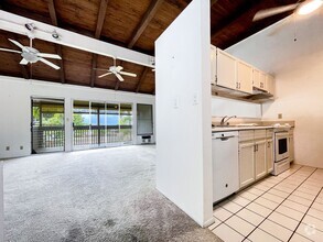 Building Photo - Pet Friendly Kaneohe Townhouse with A/C