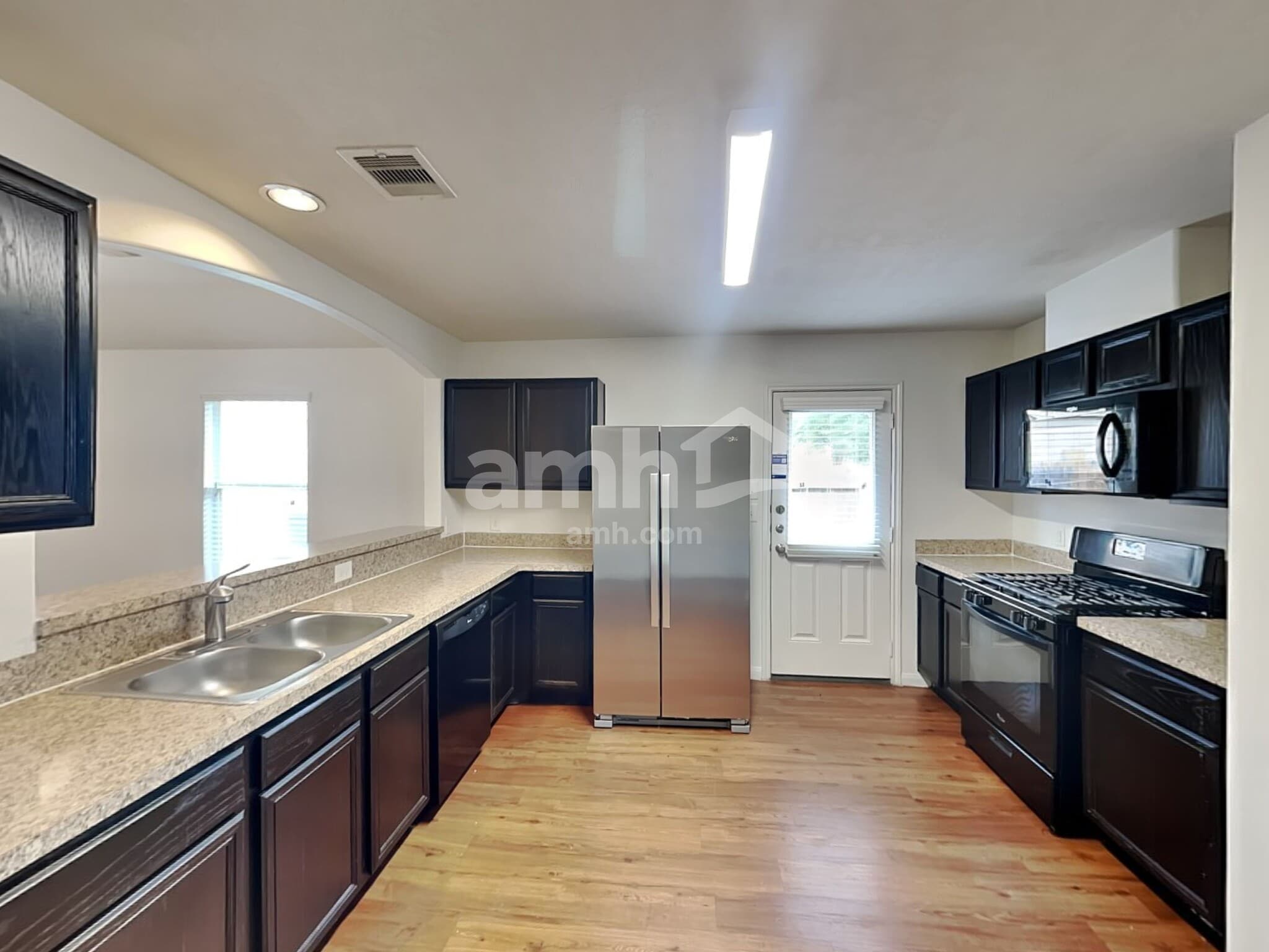 Building Photo - 22334 Queenbury Hills Dr