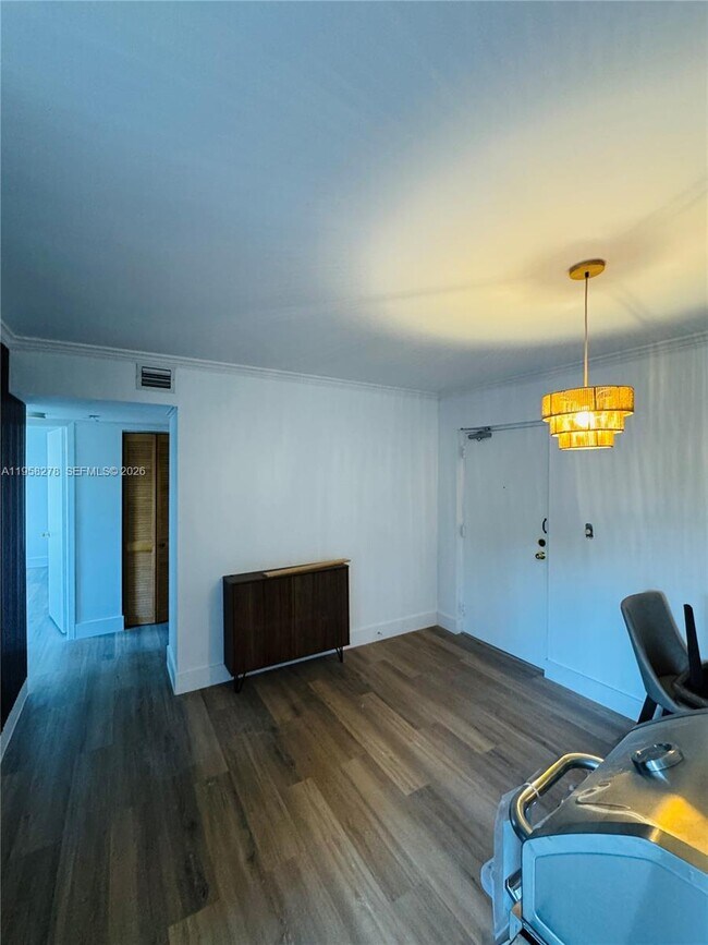 Building Photo - 1101 SW 122nd Ave