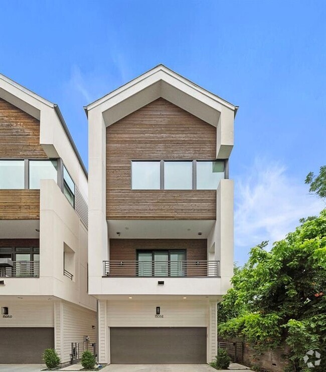 Building Photo - 1505 Truxillo St