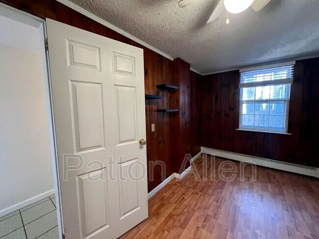 Building Photo - 130 Edwin Pl