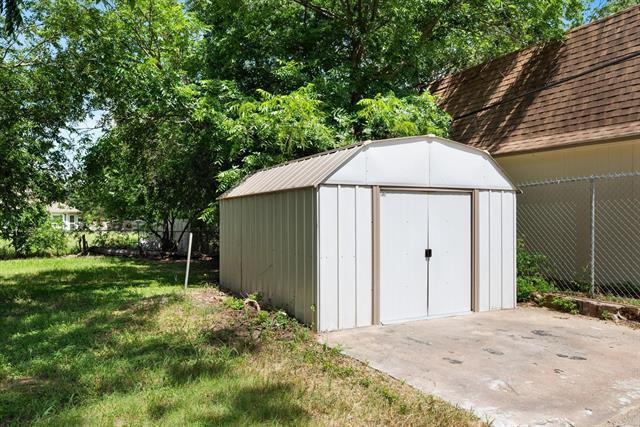 Building Photo - 809 SW 5th Ave