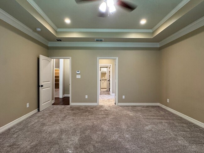 Building Photo - 11248 Fox Trail