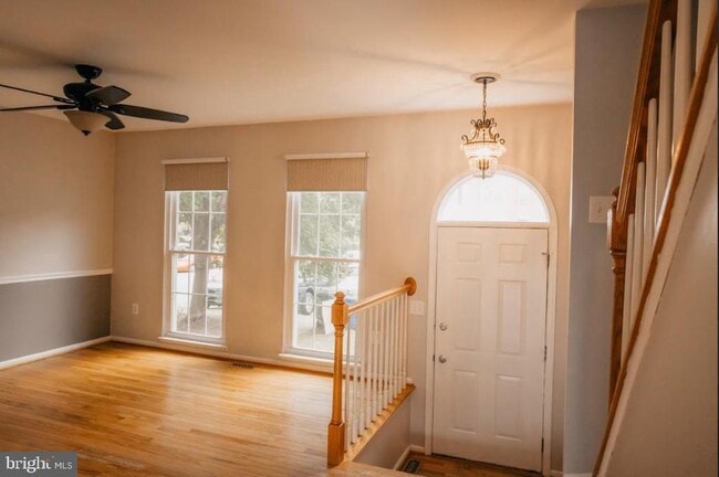 Building Photo - 394 Doral Ct