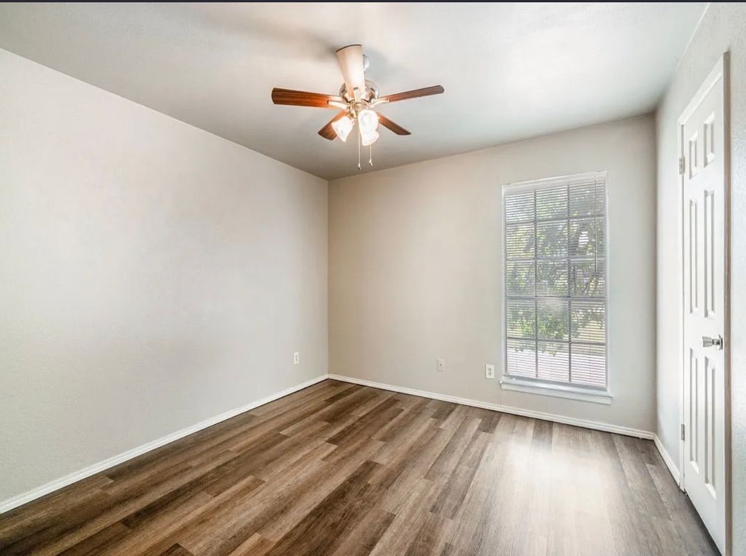 Building Photo - 7500 Chapin Rd